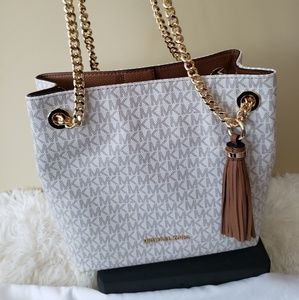 🔥Michael Kors Jet Set Chain tote( AUTHENTIC )